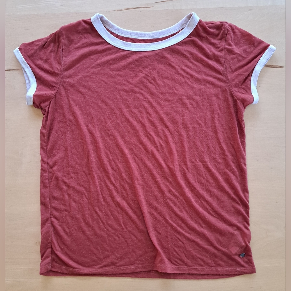 American Eagle pink tee shirt